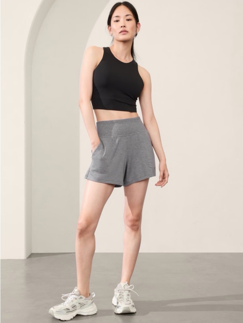 Athleta Coaster Luxe High Rise Short Size Small Heather Gray